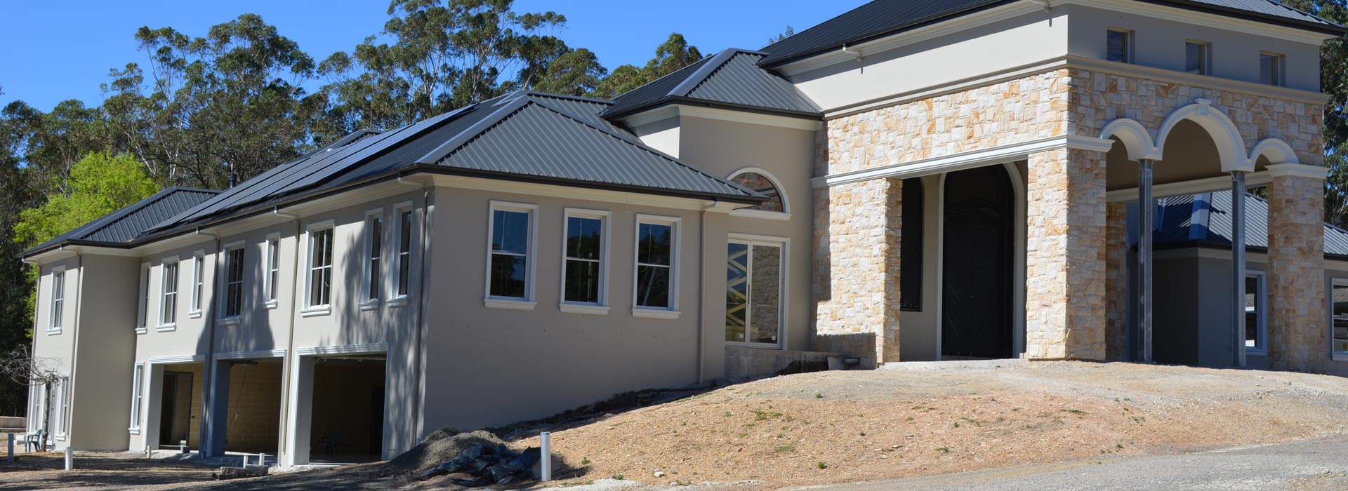 <a href='services'>Learn More</a><h3>Colorbond Roofing on new homes</h3>